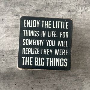 4 x 4 wood box decor with quote